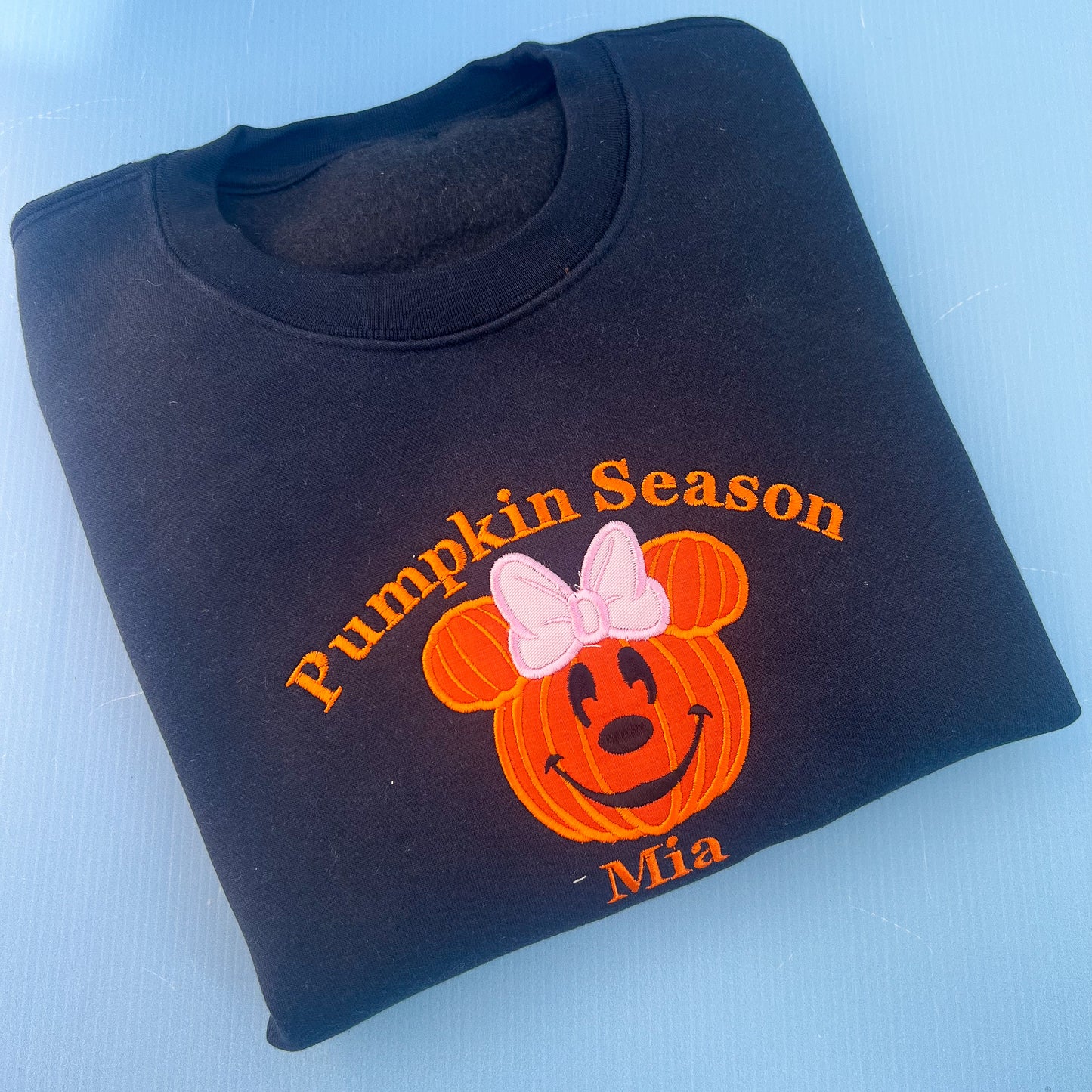 Minnie Mouse Pumpkin Design